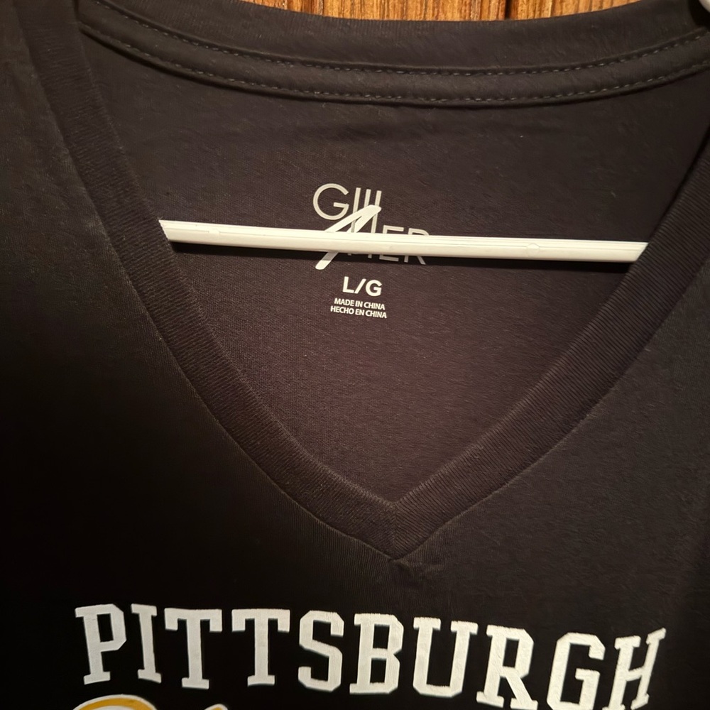 Pittsburgh Steelers Women's Black Long Sleeve V-Neck Tee - Picture 4 of 7
